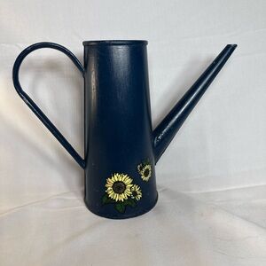 Vintage-Style Metal Watering Can with Sunflower Design